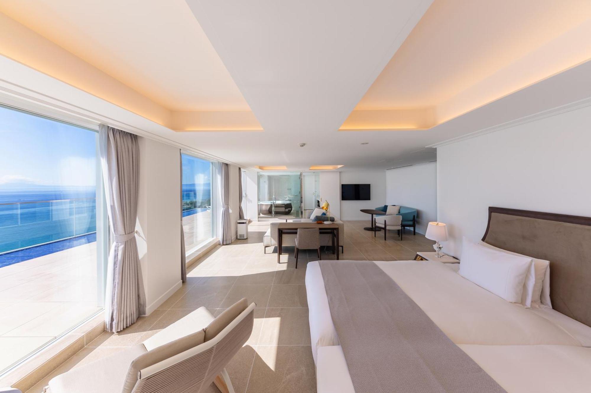 Hayama Hotel Otowa No Mori Йокосука Екстер'єр фото