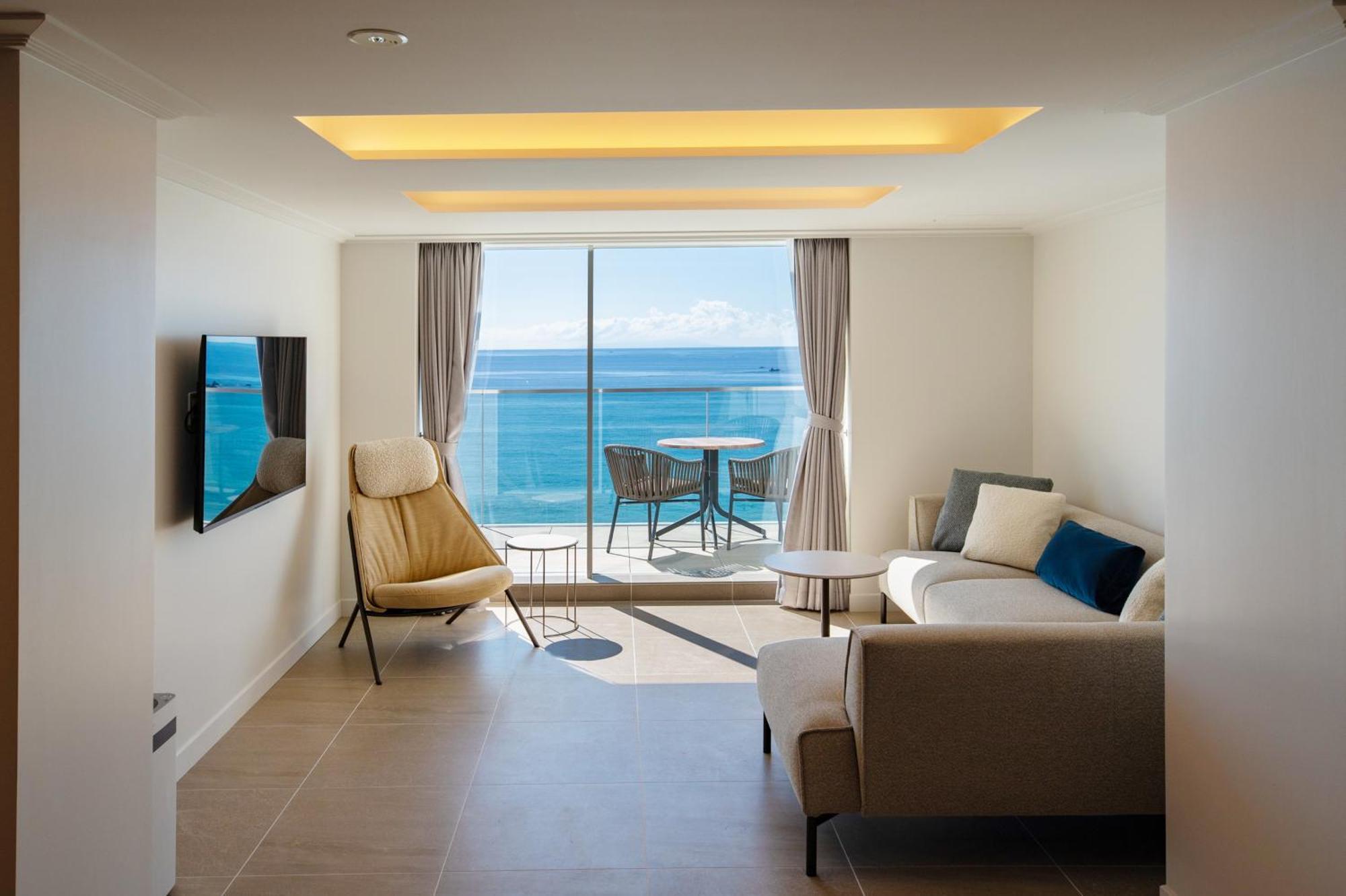 Hayama Hotel Otowa No Mori Йокосука Екстер'єр фото