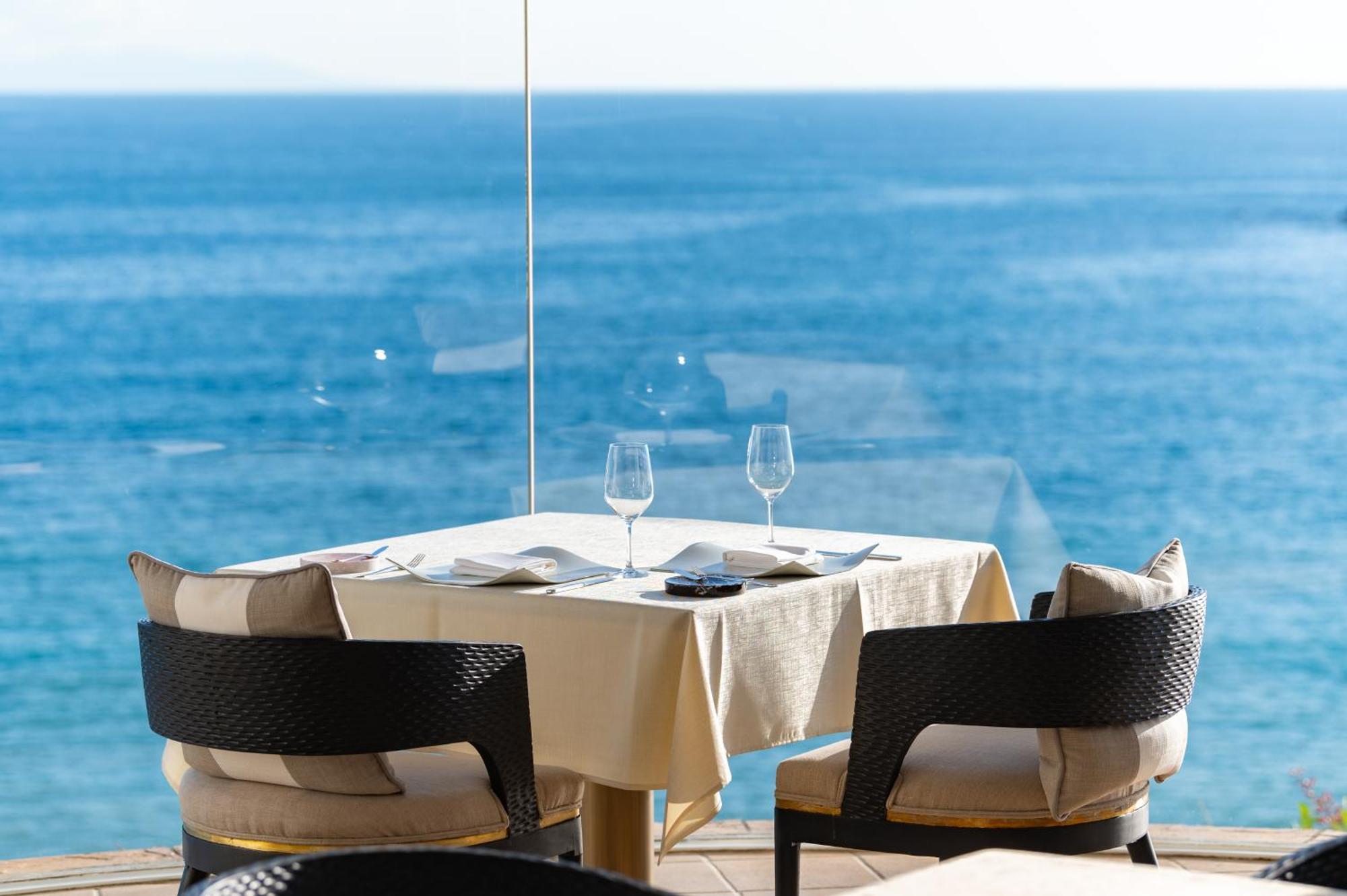Hayama Hotel Otowa No Mori Йокосука Екстер'єр фото